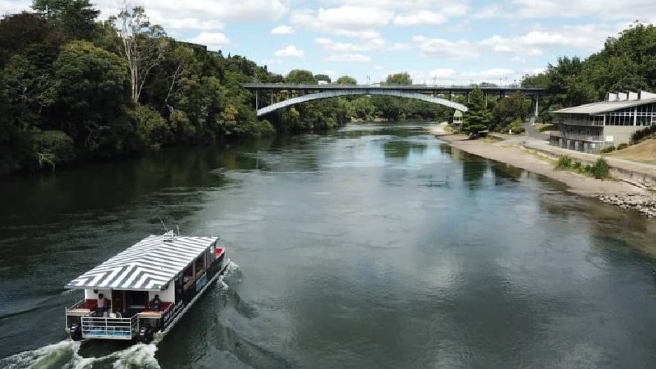 Relax and soak up the best view in town on a unique 60-minute floating cafe cruise along the mighty Waikato River!